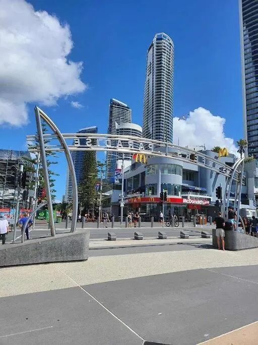 3 Bedroom Central Surfers Paradise Apartment Gold Coast 0*,  Australia